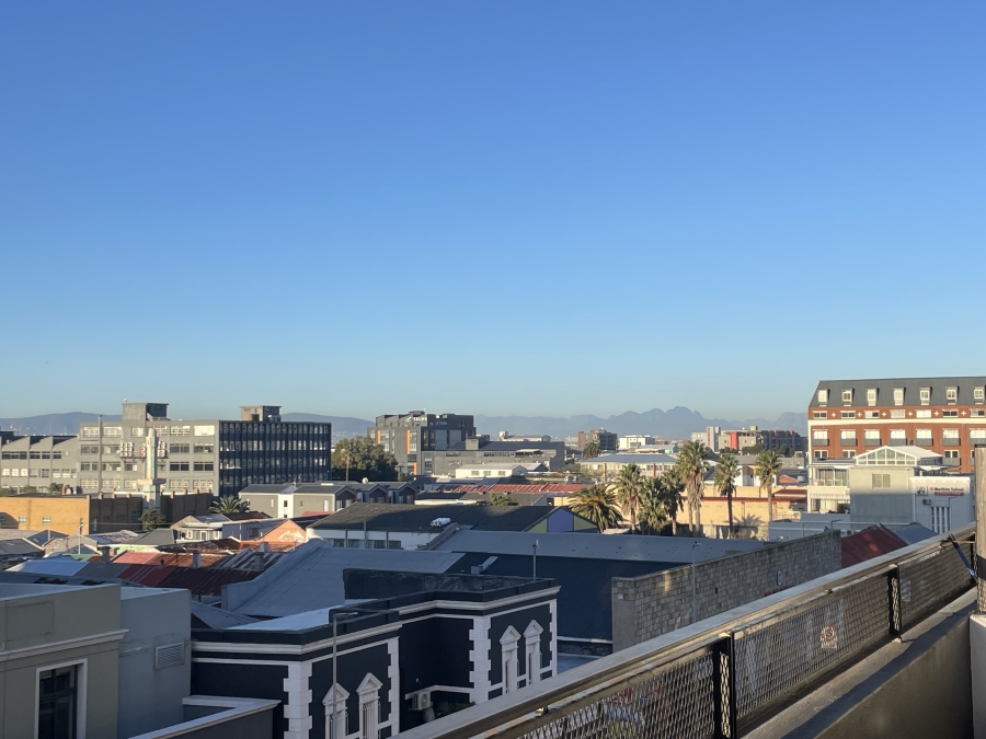 2 Bedroom Property for Sale in Woodstock Western Cape